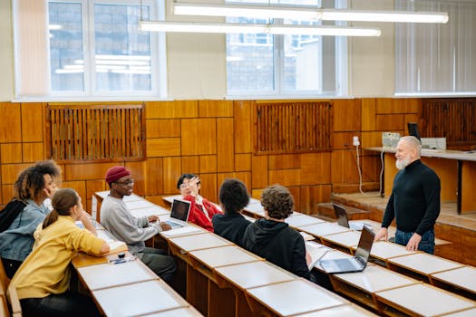 Engaged students participating in an online class